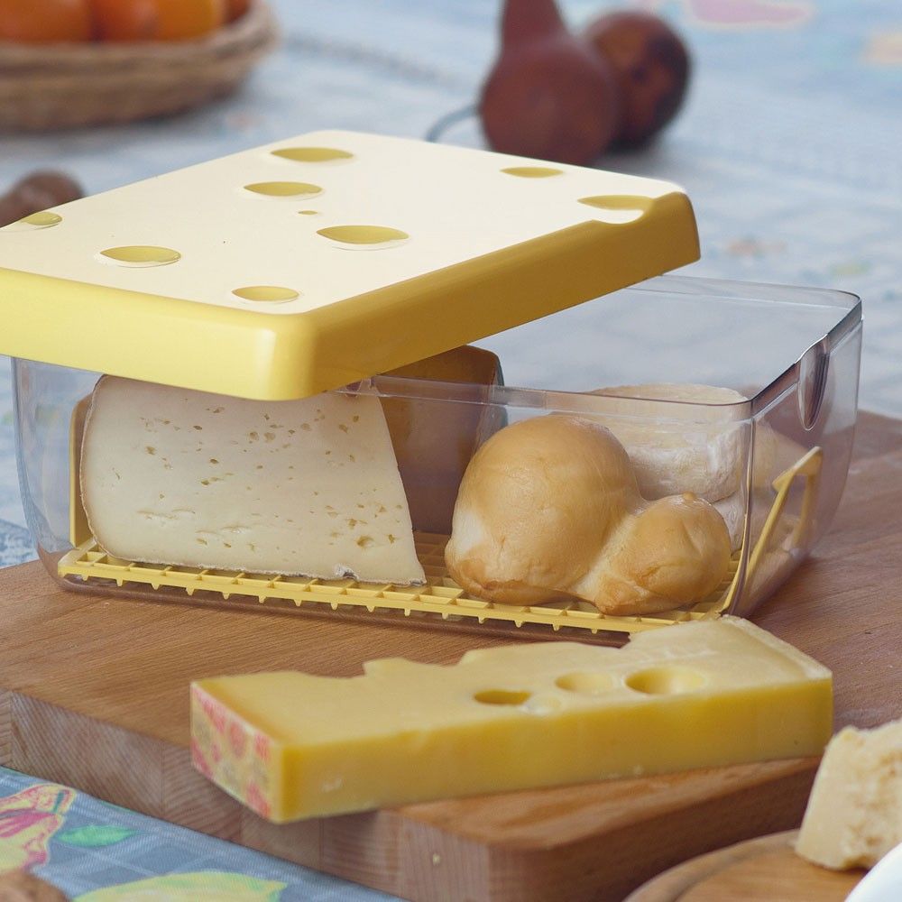 Cheese box with transparent and yellow lid 3 L