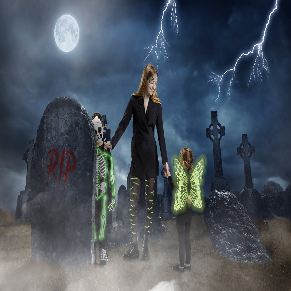 Adult phosphorescent Halloween tights with bat pattern, one size