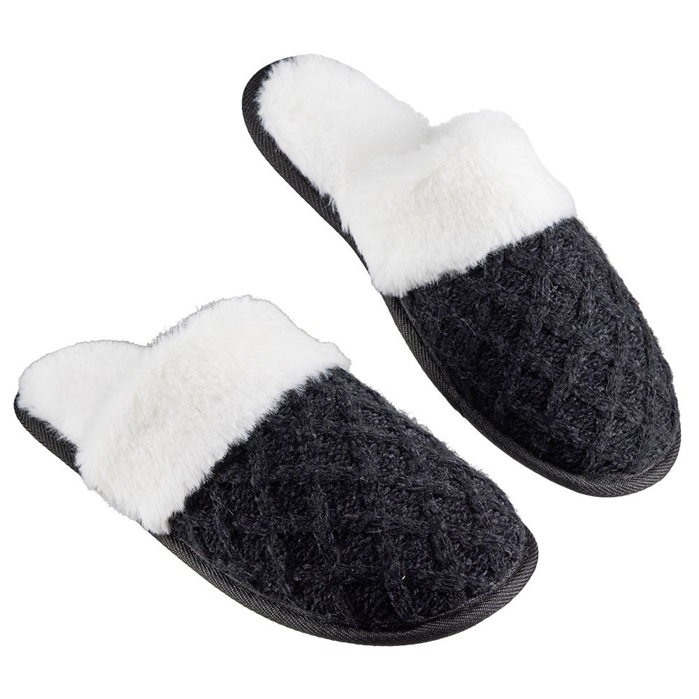 Black and white lined adult slippers
