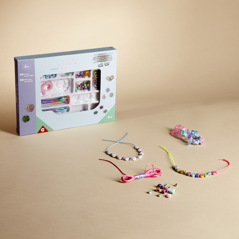 BIZHUTERI - RRUAZA ME BYLYZYK BIZHUTERI - RRUAZA ME BYLYZYK