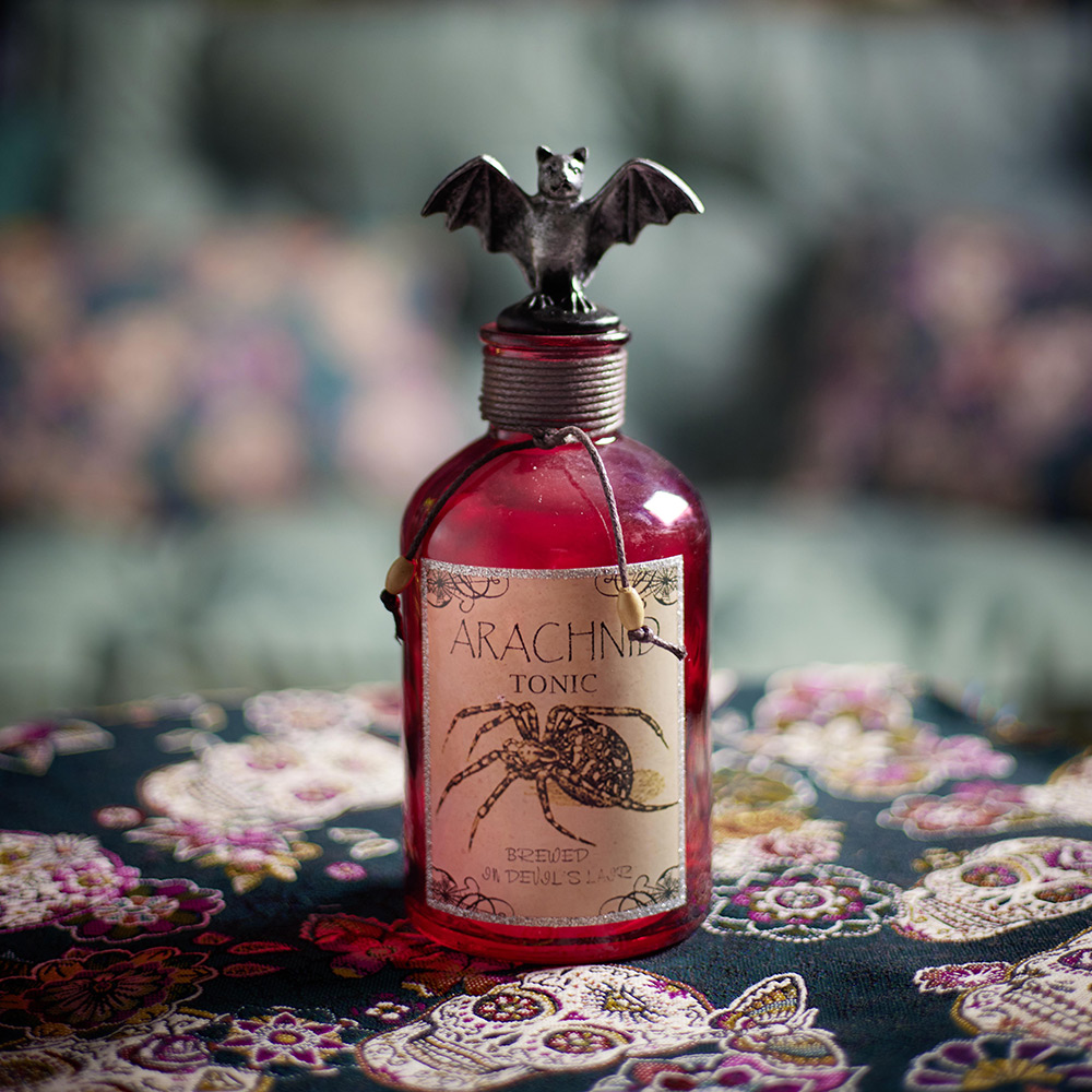 Colored bottle poison effect