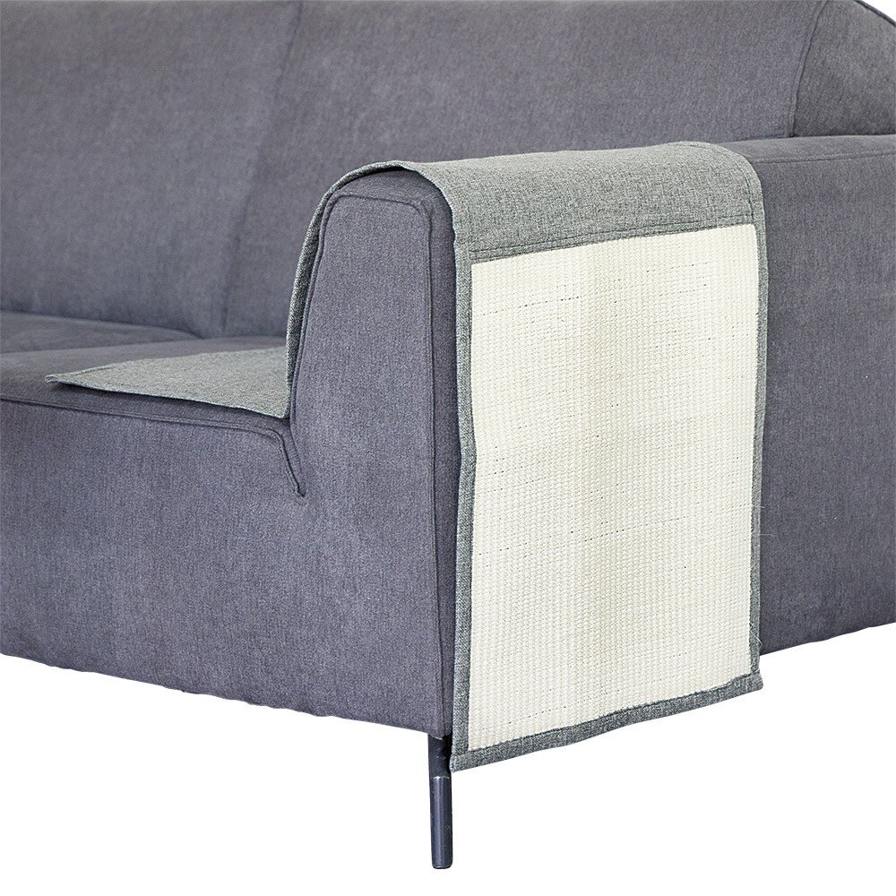 GRUESI MBROJTËSI I DIVANIT