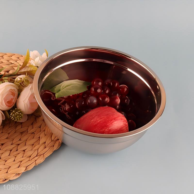 Pjatë sallate prej çeliku