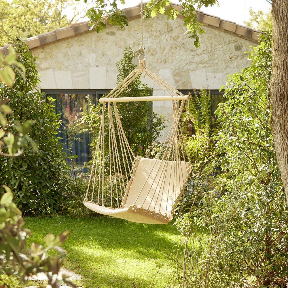 HULAJE KOPSHTI NGA TEKSTILI ME VARJE