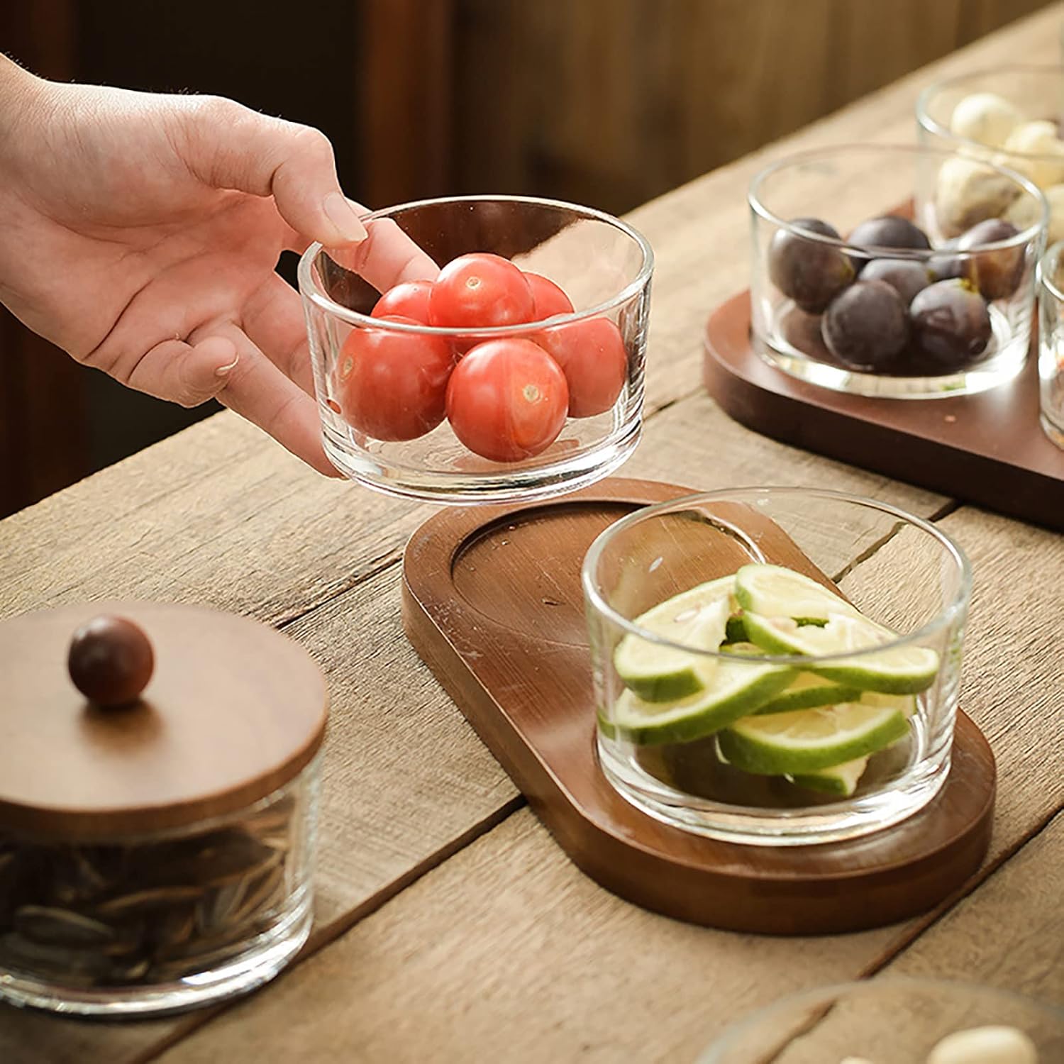 Set 2 kavanoza me mbajtëse druri